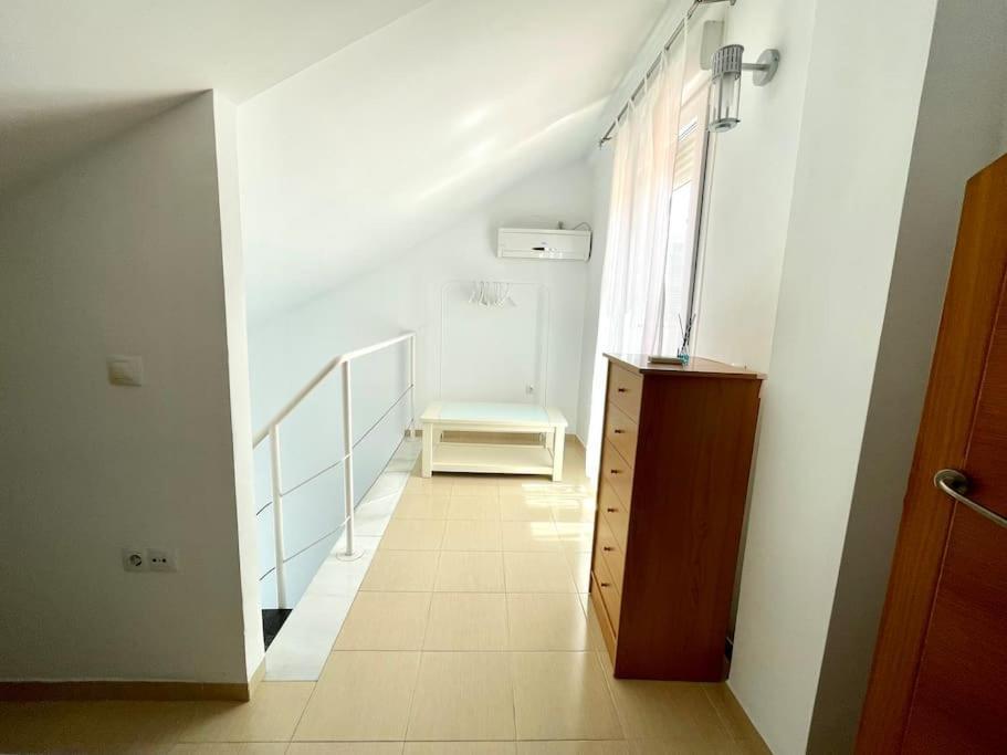 Apartamento El Atico Blanco Córdoba Exterior foto
